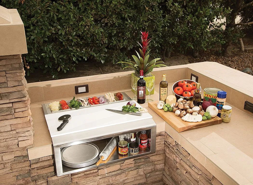 Alfresco APS-30P Plating and Garnish Center with Food Pans, 30-Inch