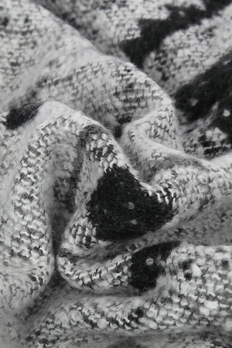 Aztec & Diamond Print Frayed Wrap