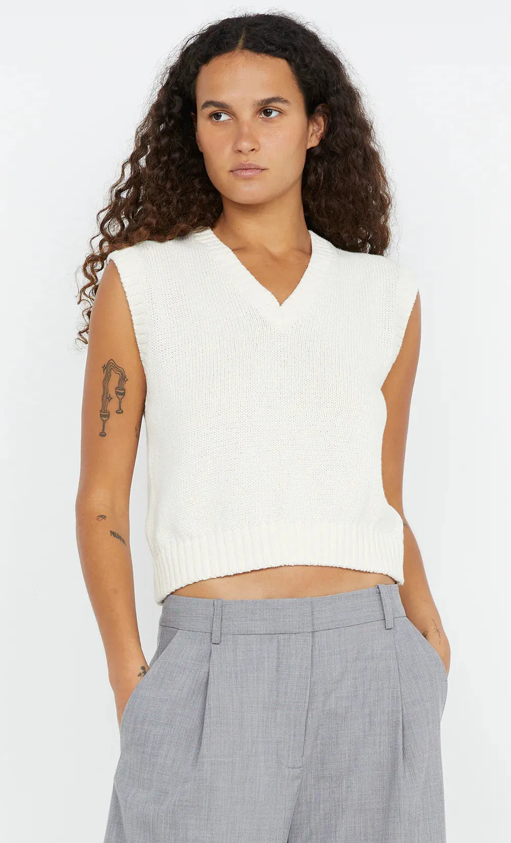 KAMILAH V NECK KNITTED VEST