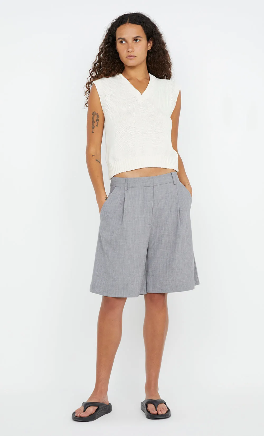 KAMILAH V NECK KNITTED VEST