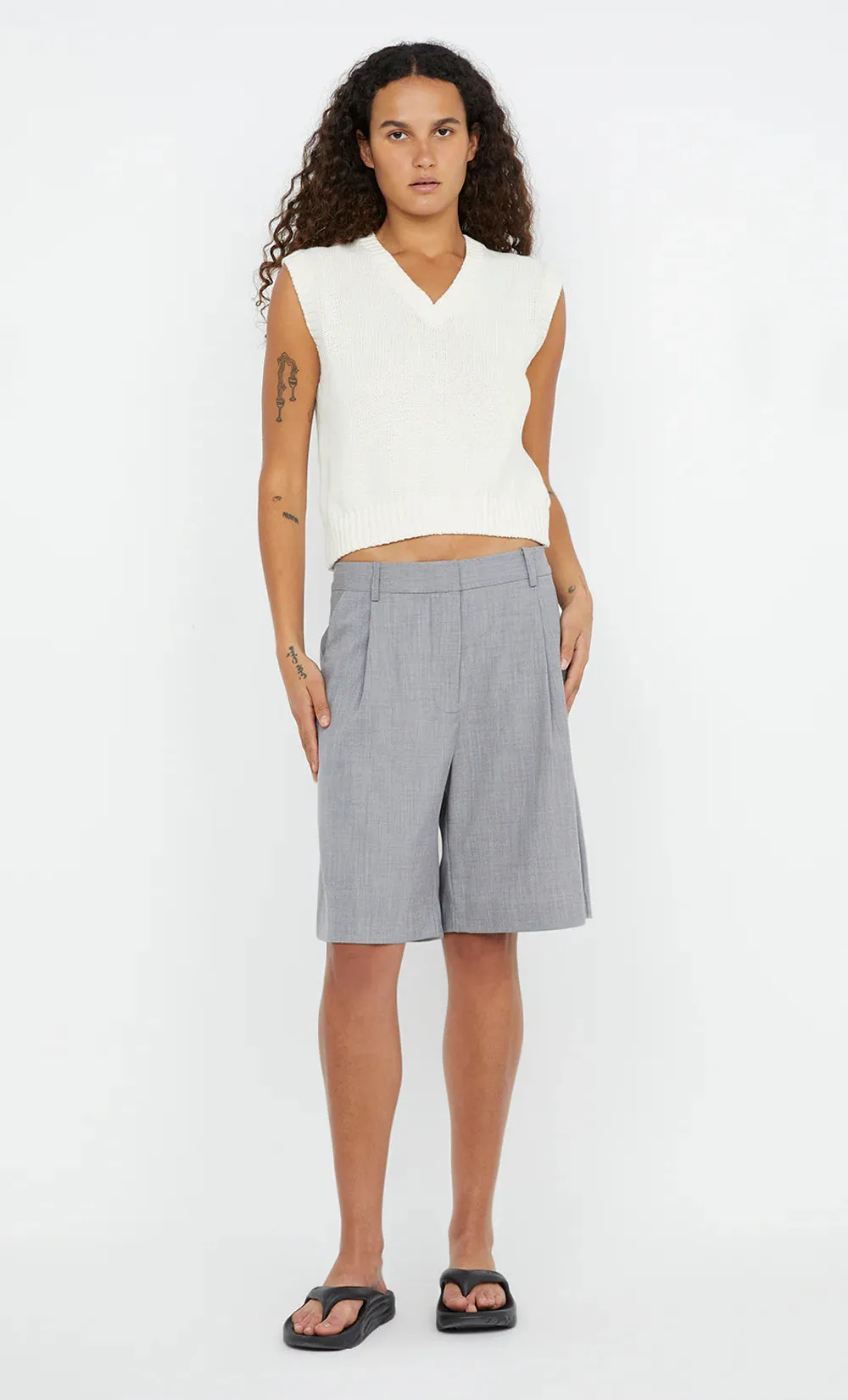 KAMILAH V NECK KNITTED VEST