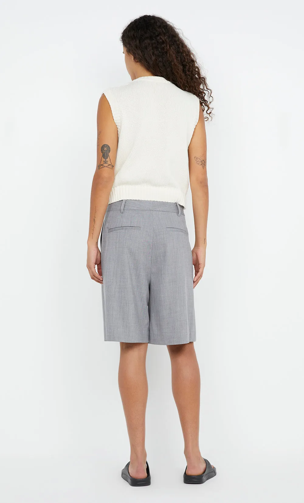 KAMILAH V NECK KNITTED VEST