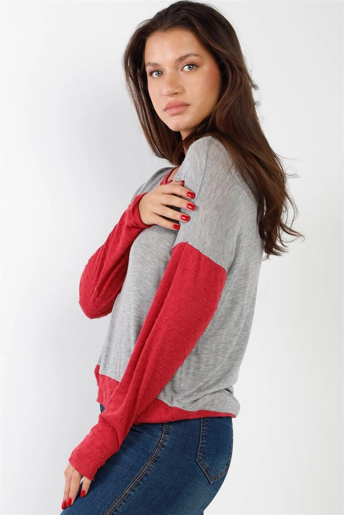 Lightweight Knit Grey Red Distress Detailing Top /2-2-2