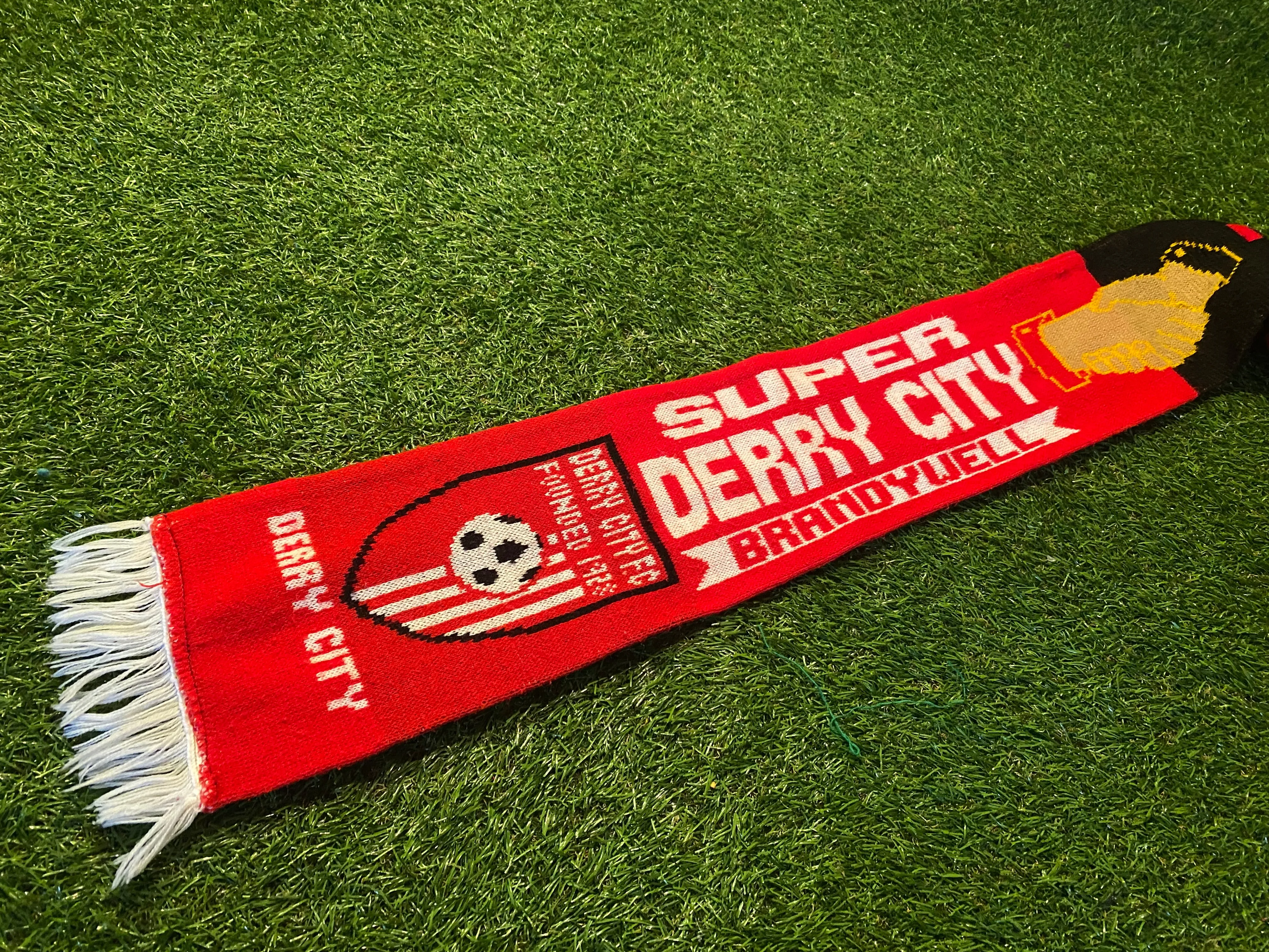 Manchester United Derry City Ireland Soccer Football Full Size Adult Mans Scarf Scarves
