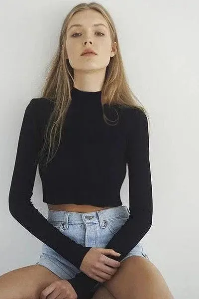 Pure Color Long Sleeves Scoop Short Crop Sweater