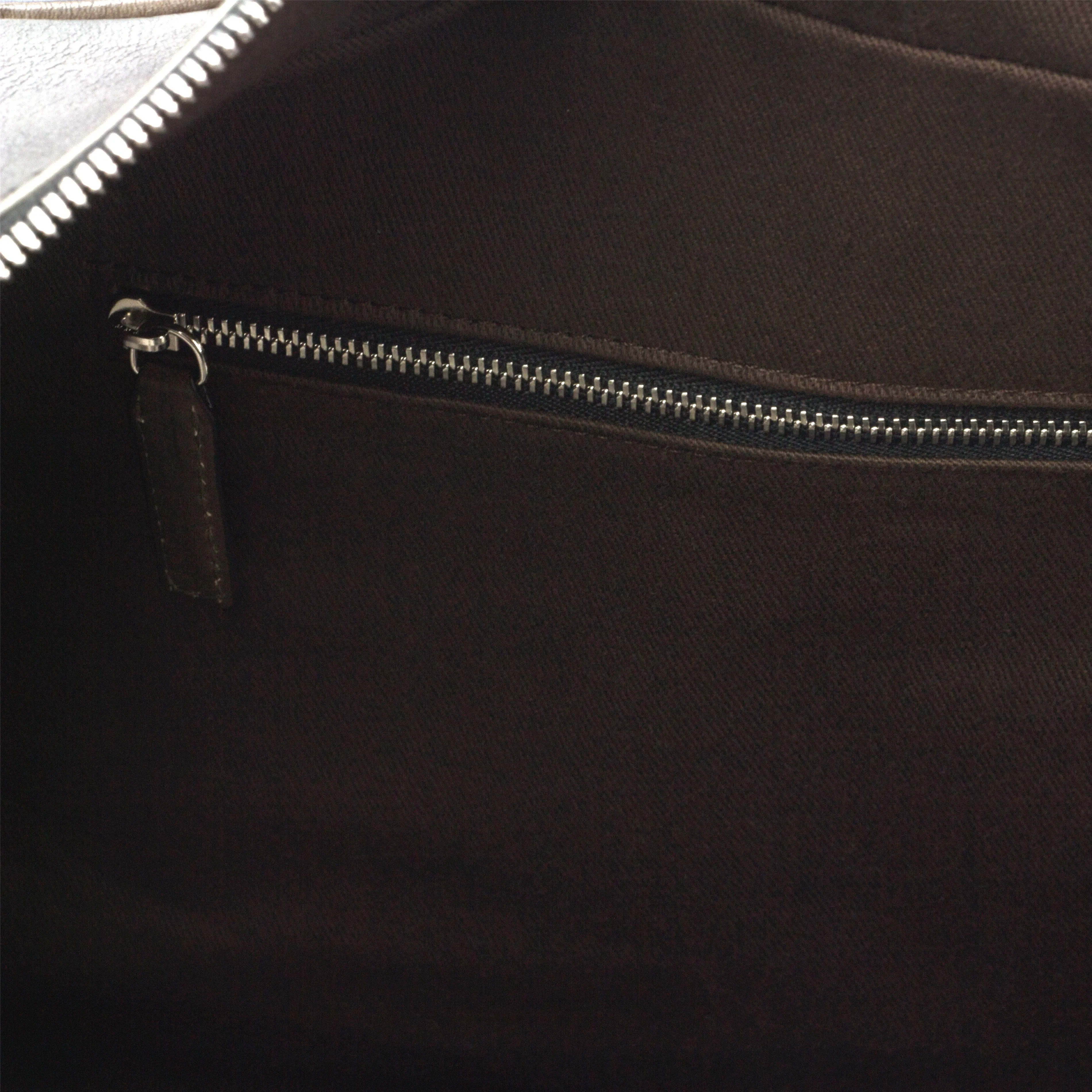 Travel Duffle 007
