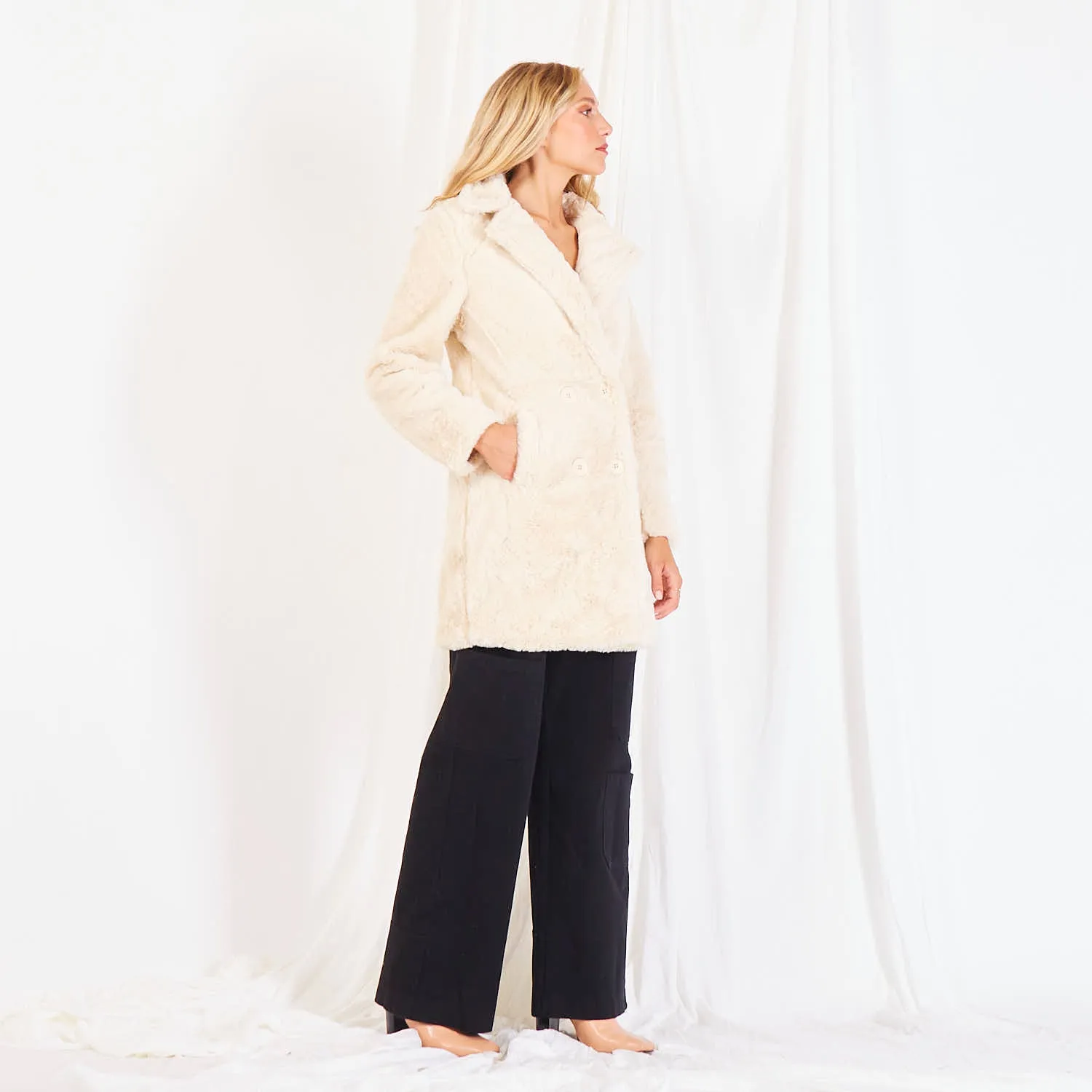 Wholesale fur double breasted coat